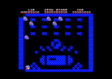 Bubble Bobble (UK) (1987) (Trainer) screen shot game playing